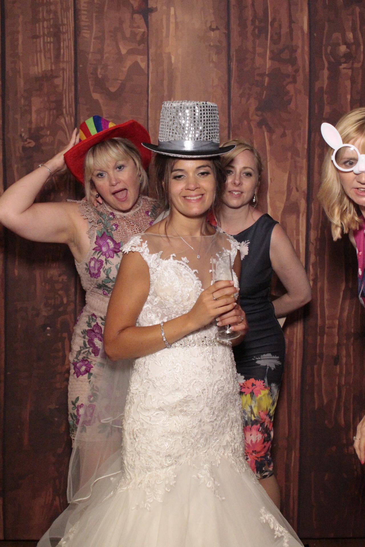 Samantha & Sean's Wedding | View more photos from the event at gallery.myphotoboothexperience.co.uk/u/MyPhotoBoothExperienceLtd/Samantha-Seans-Wedding